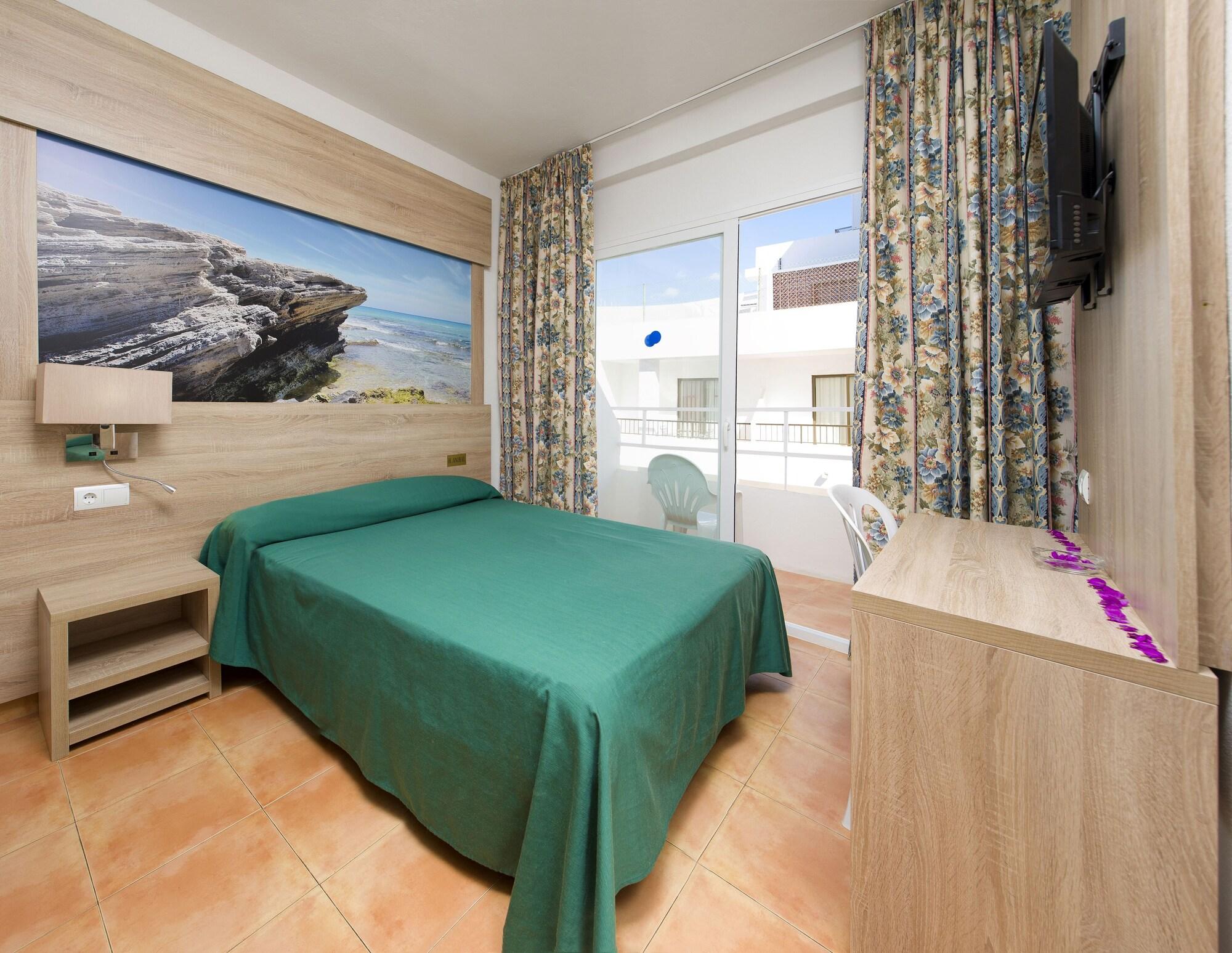 Hostal Anibal - Ab Group San Antonio  Bagian luar foto