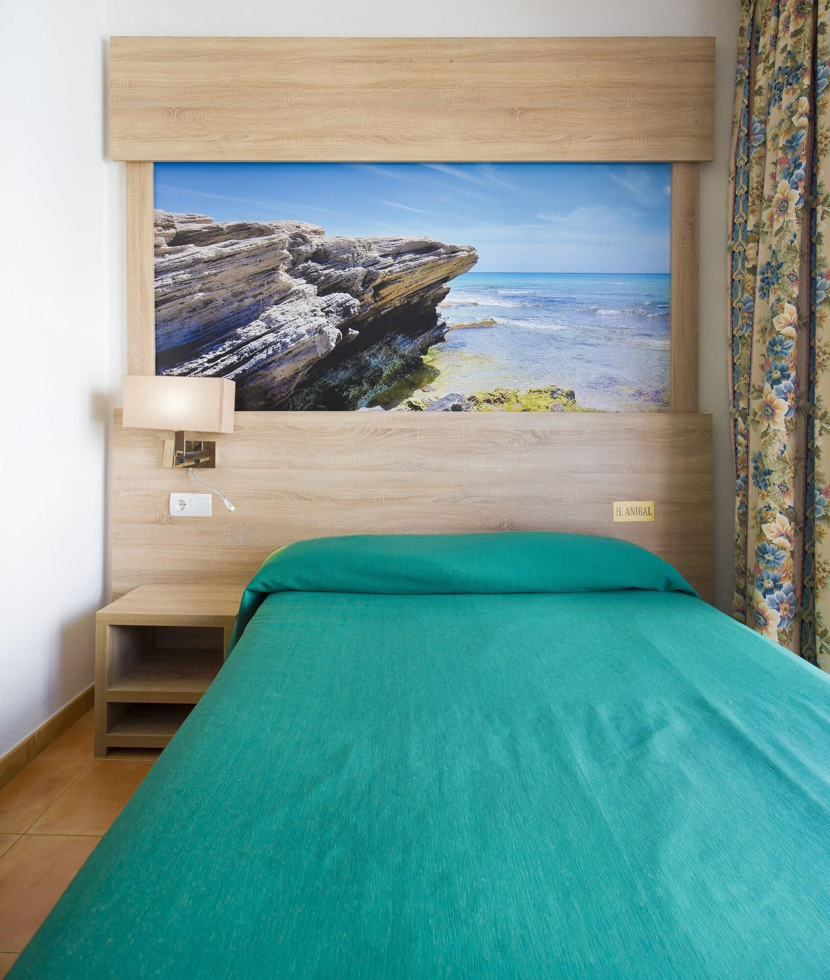Hostal Anibal - Ab Group San Antonio  Bagian luar foto