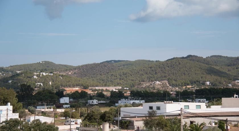 Hostal Anibal - Ab Group San Antonio  Bagian luar foto