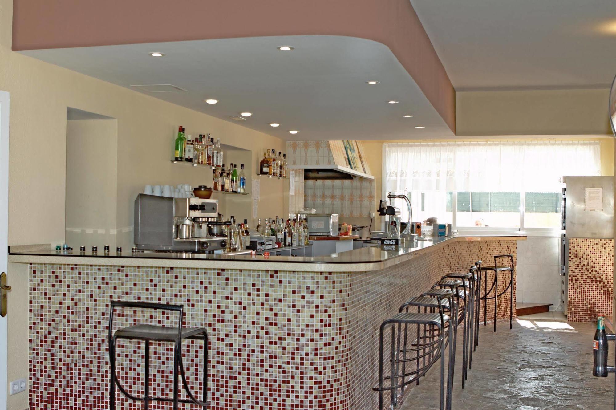 Hostal Anibal - Ab Group San Antonio  Bagian luar foto