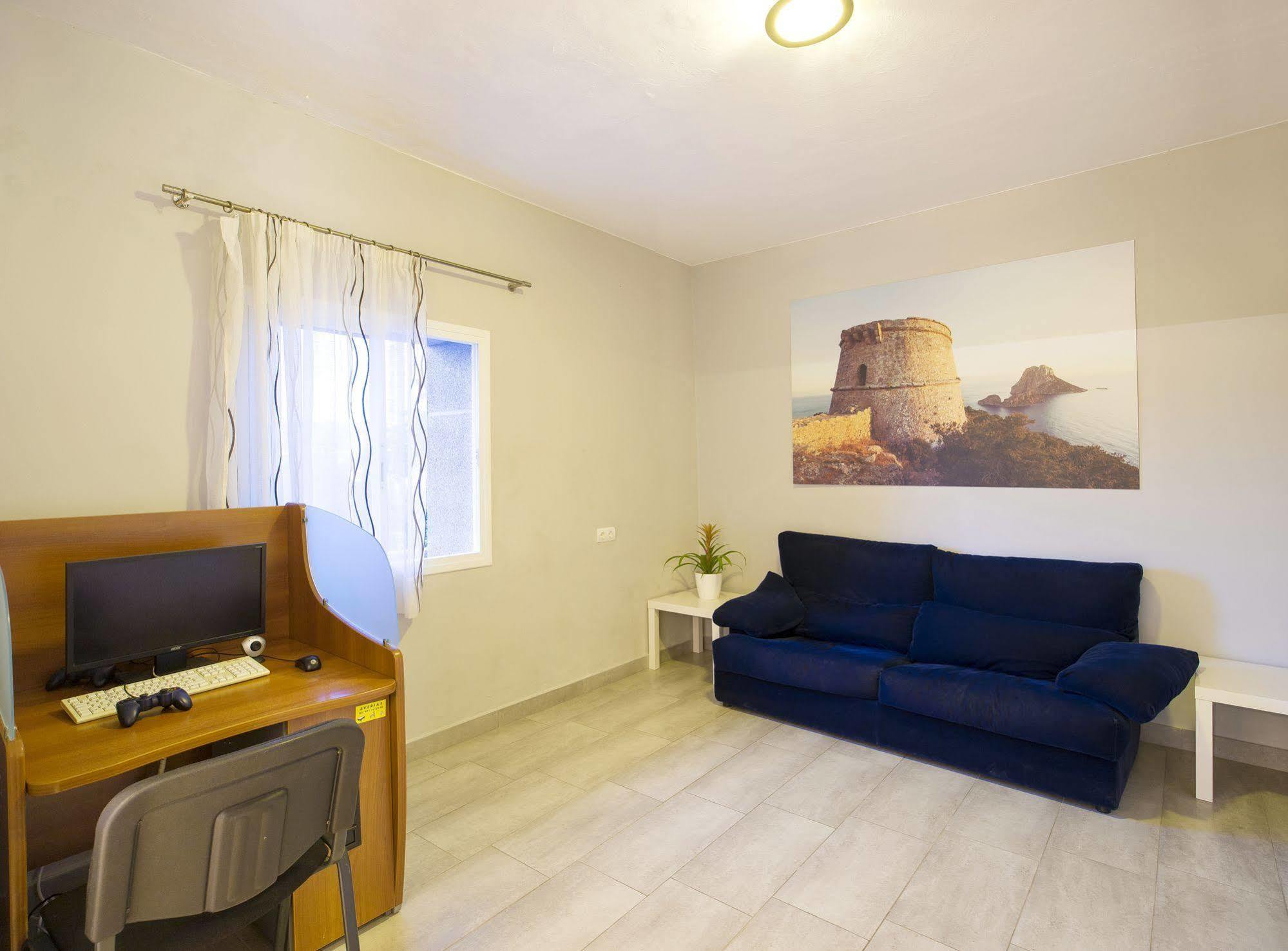 Hostal Anibal - Ab Group San Antonio  Bagian luar foto